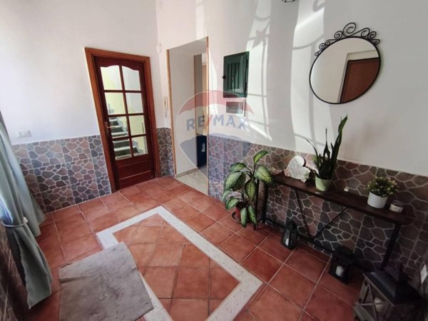 casa indipendente in vendita a Santi Cosma e Damiano