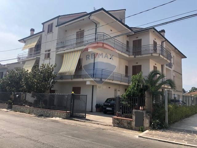 appartamento in vendita a Santi Cosma e Damiano