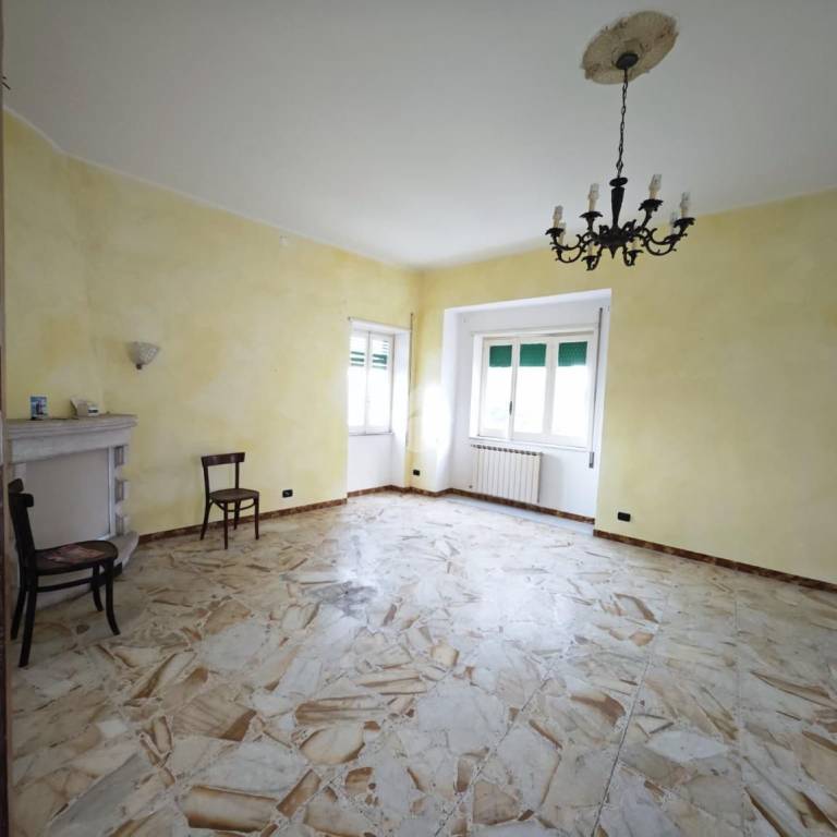 appartamento in vendita a Santi Cosma e Damiano