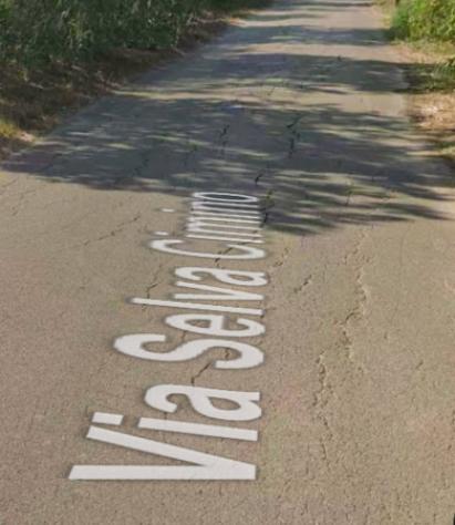 terreno edificabile in vendita a Santi Cosma e Damiano