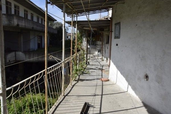 casa semindipendente in vendita a Santi Cosma e Damiano