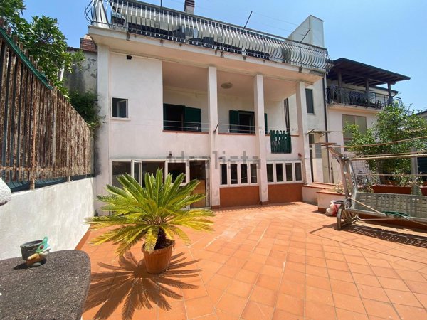 appartamento in vendita a Santi Cosma e Damiano