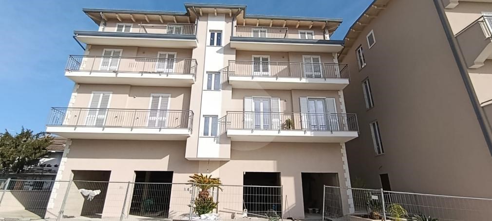 appartamento in vendita a Santi Cosma e Damiano