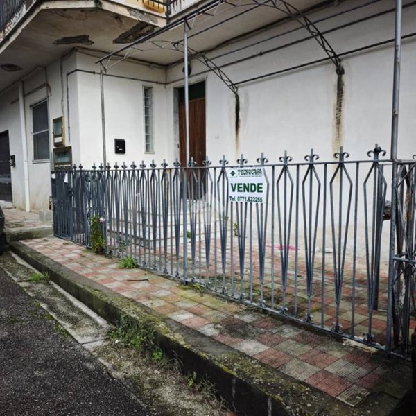 appartamento in vendita a Santi Cosma e Damiano