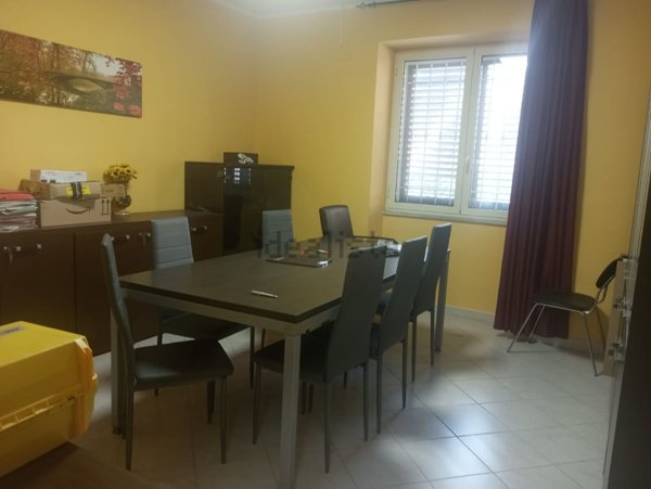 casa indipendente in vendita a Santi Cosma e Damiano