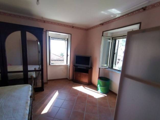 casa indipendente in vendita a Santi Cosma e Damiano