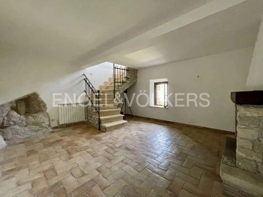appartamento in vendita a Sermoneta