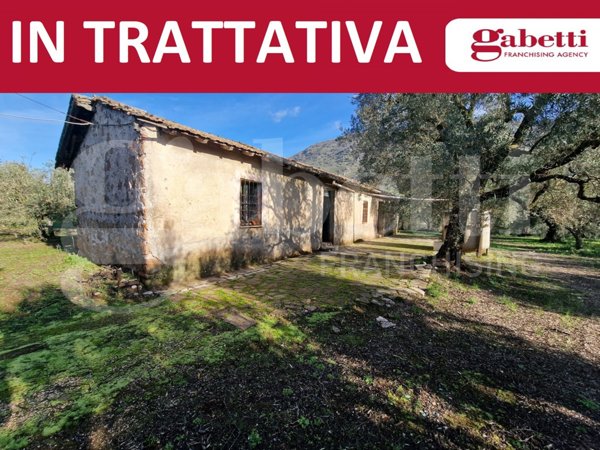 casa indipendente in vendita a Sermoneta in zona Doganella