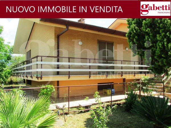 casa indipendente in vendita a Sermoneta in zona Ponte Nuovo