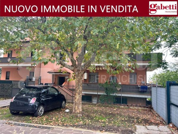 appartamento in vendita a Sermoneta in zona Sermoneta Scalo