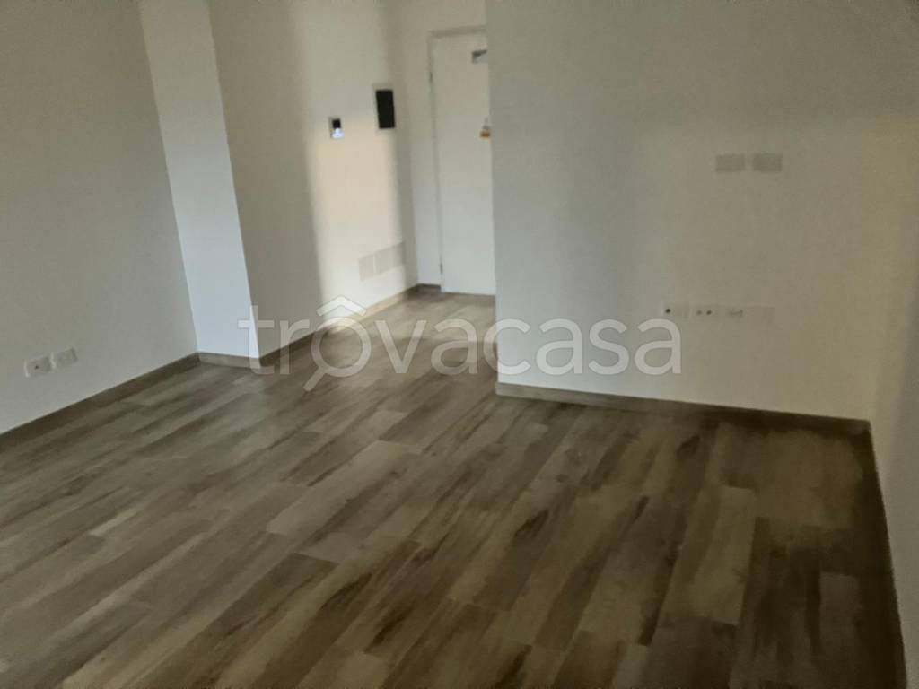 appartamento in vendita a Sermoneta in zona Carrara
