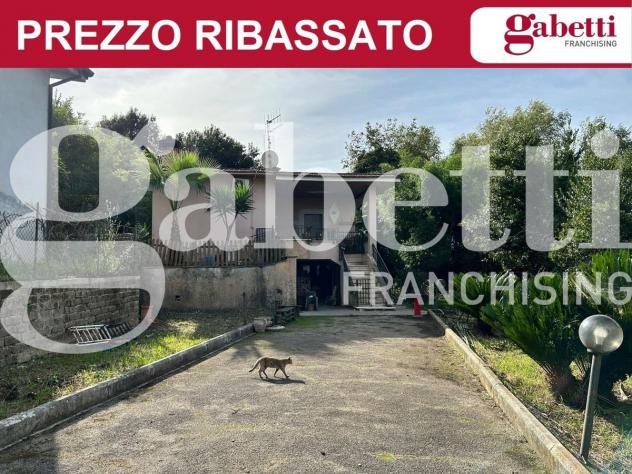 casa indipendente in vendita a Sermoneta in zona Monticchio