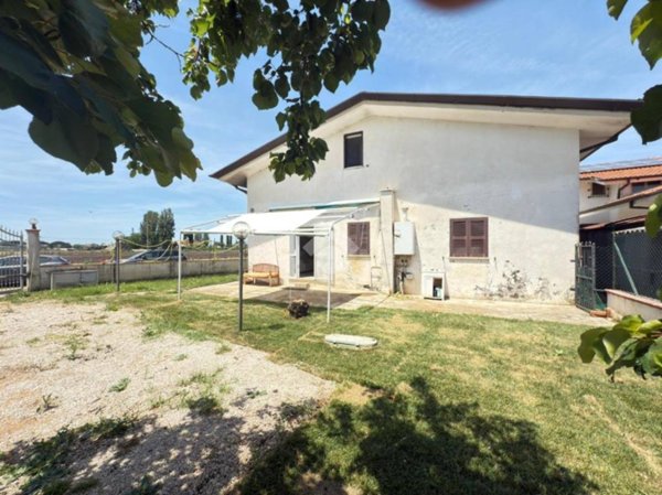 casa indipendente in vendita a Sermoneta in zona Doganella