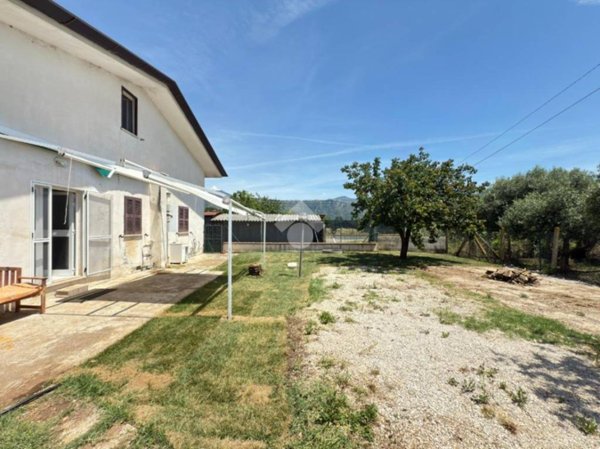 casa indipendente in vendita a Sermoneta in zona Doganella