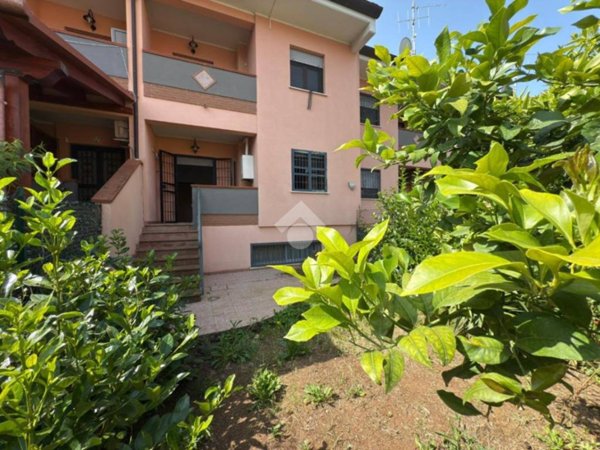 casa indipendente in vendita a Sermoneta in zona Ponte Nuovo