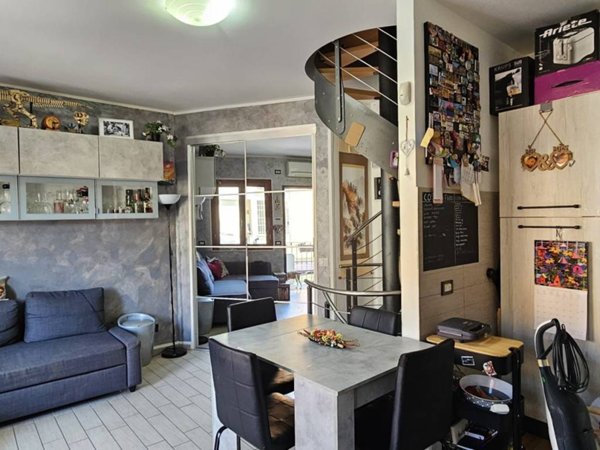 casa indipendente in vendita a Sermoneta in zona Carrara
