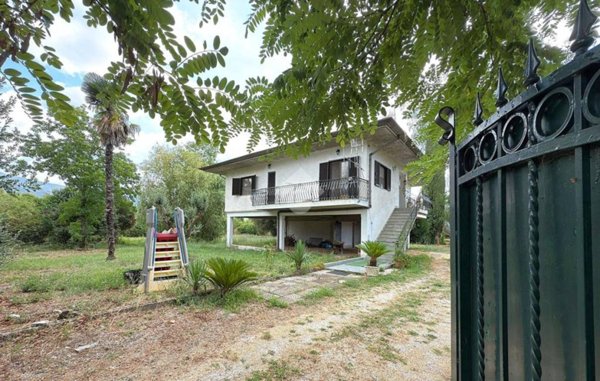 casa indipendente in vendita a Sermoneta in zona Doganella