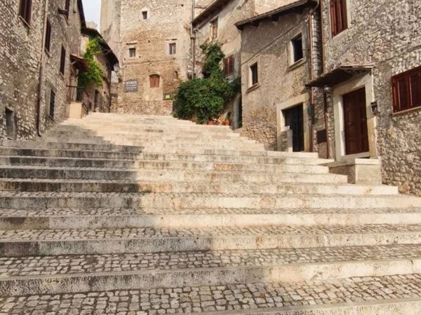 appartamento in vendita a Sermoneta