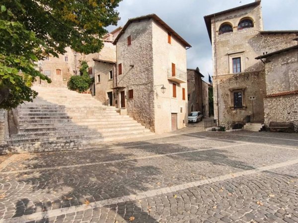 appartamento in vendita a Sermoneta