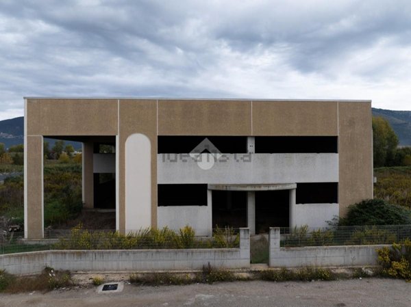 capannone in vendita a Sermoneta in zona Sermoneta Scalo
