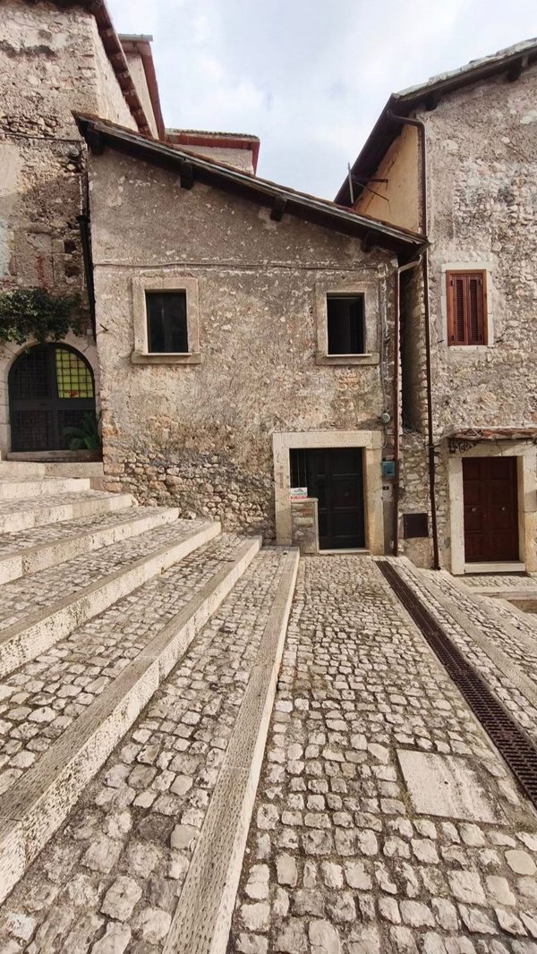 appartamento in vendita a Sermoneta