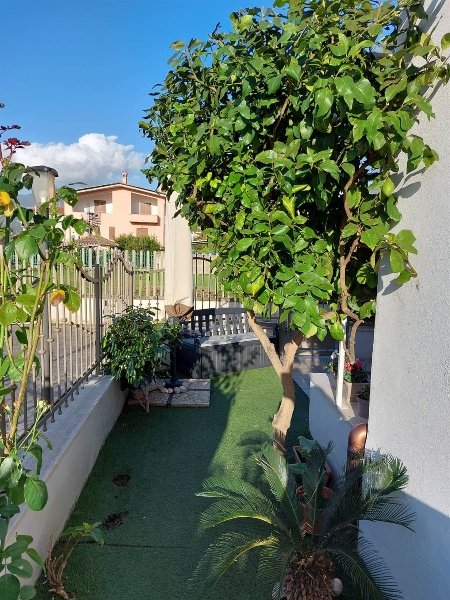 casa indipendente in vendita a Sermoneta in zona Ponte Nuovo