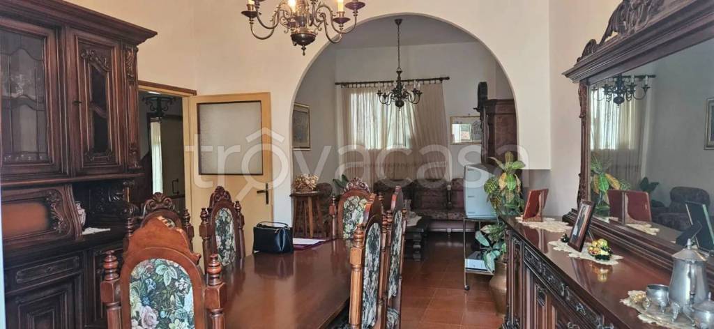 casa indipendente in vendita a Sermoneta
