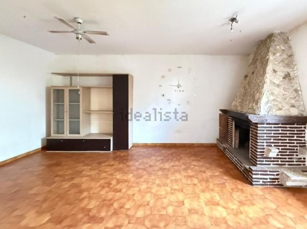 quadrivano in vendita a Sermoneta in zona Carrara