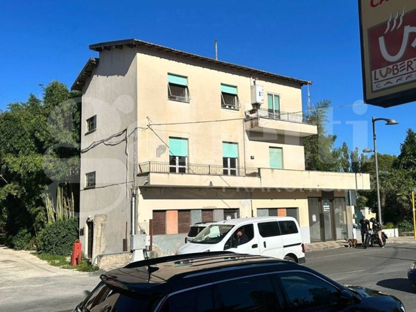 appartamento in vendita a Sermoneta in zona Ponte Nuovo