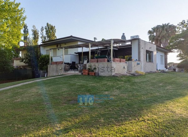 casa indipendente in vendita a Sermoneta