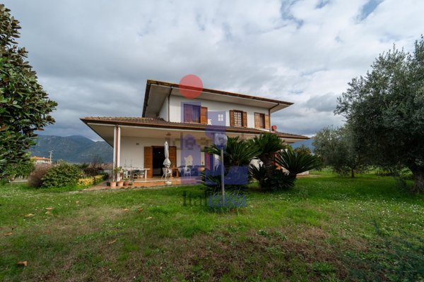 casa indipendente in vendita a Sermoneta