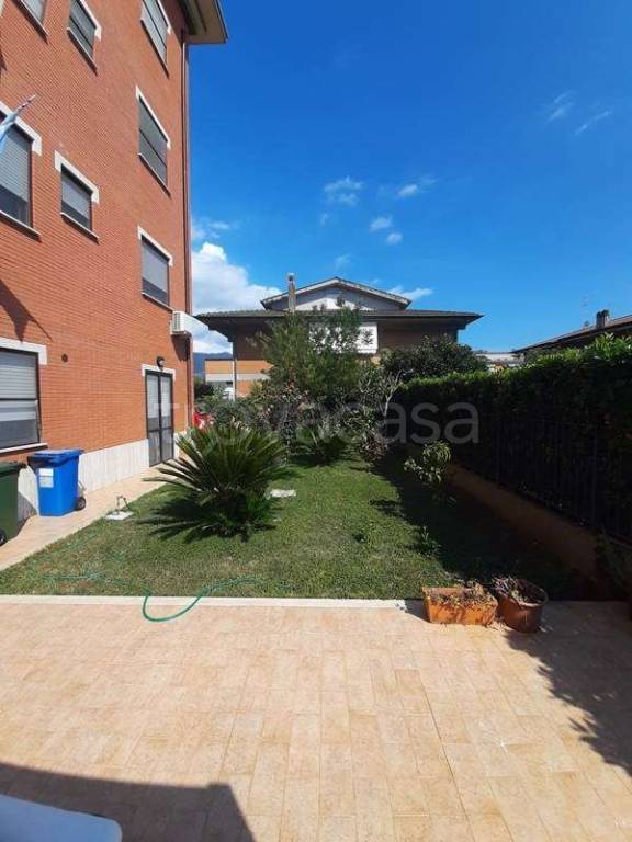 appartamento in vendita a Sermoneta in zona Ponte Nuovo