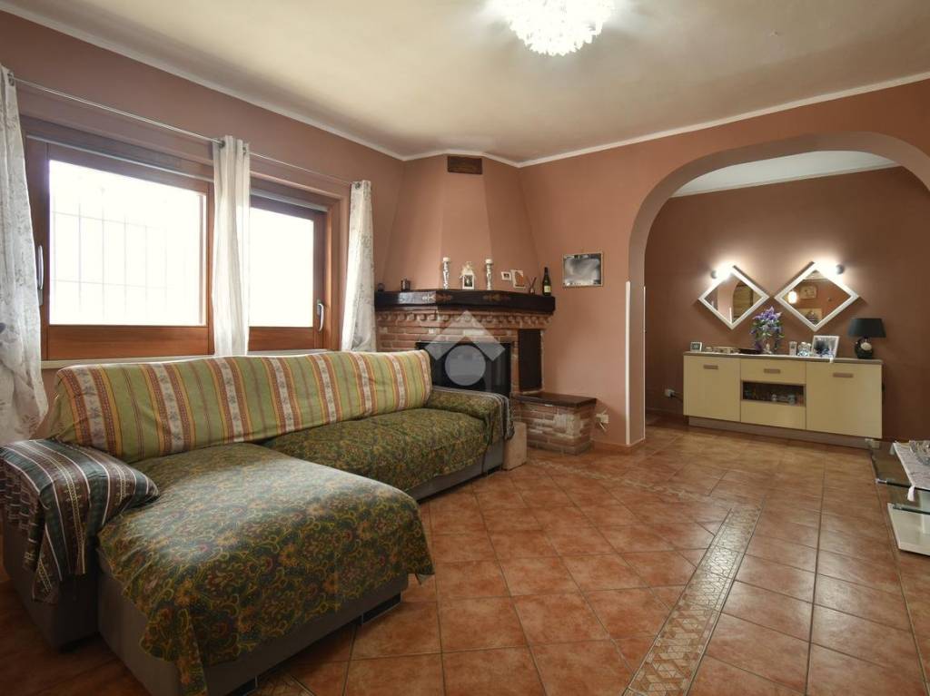 casa indipendente in vendita a Sermoneta