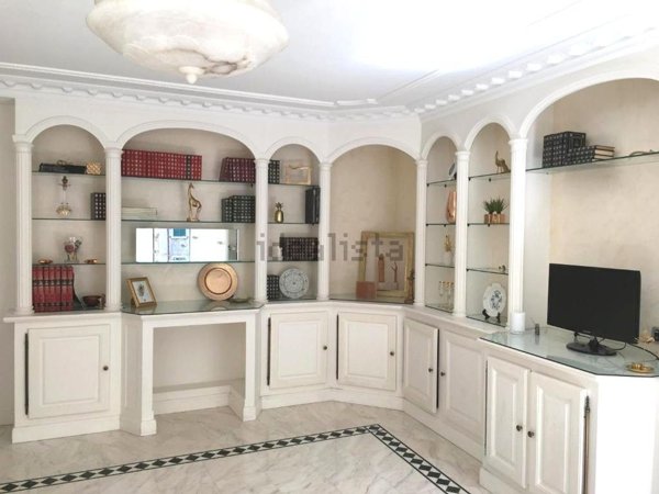 appartamento in vendita a Sermoneta in zona Carrara