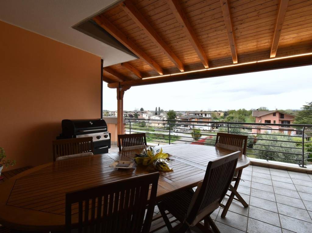 appartamento in vendita a Sermoneta in zona Doganella