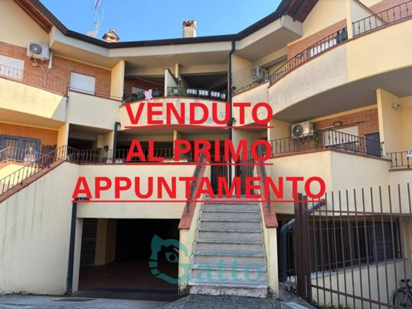 casa indipendente in vendita a Sermoneta in zona Monticchio