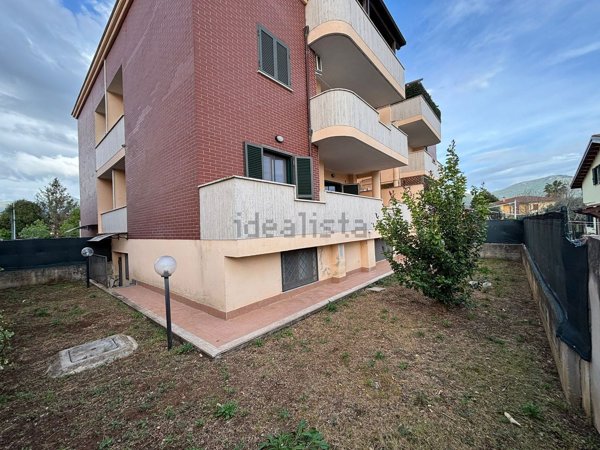 appartamento in vendita a Sermoneta in zona Ponte Nuovo