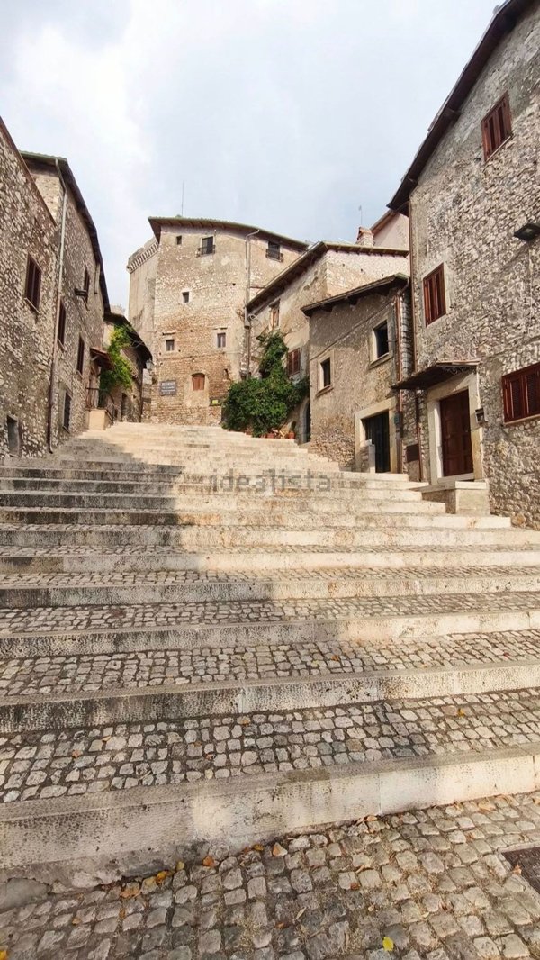 appartamento in vendita a Sermoneta