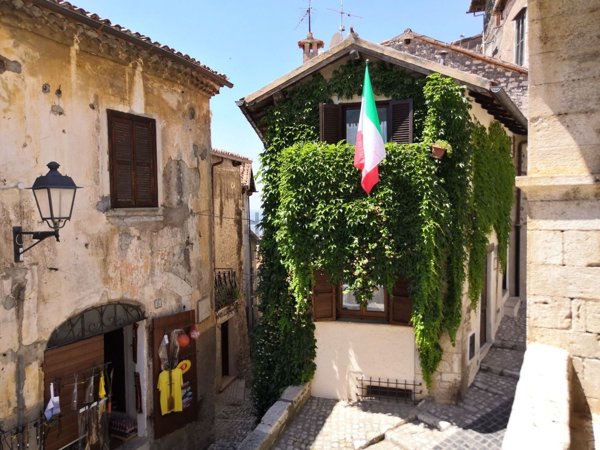 appartamento in vendita a Sermoneta