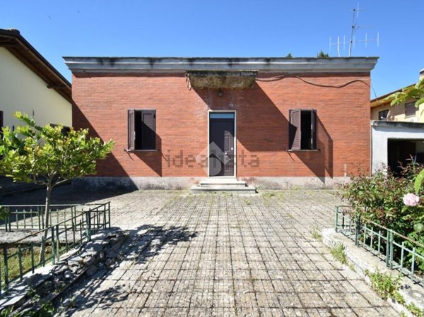 casa indipendente in vendita a Sermoneta in zona Doganella