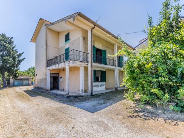 casa indipendente in vendita a Sermoneta in zona Doganella