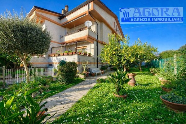casa indipendente in vendita a Sermoneta in zona Ponte Nuovo