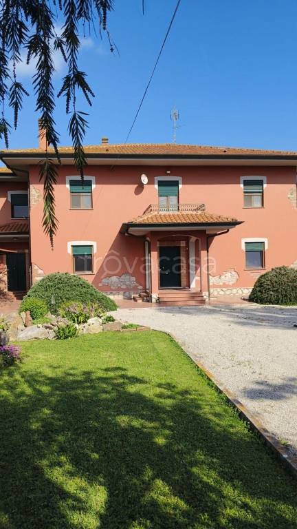 casa indipendente in vendita a Sermoneta