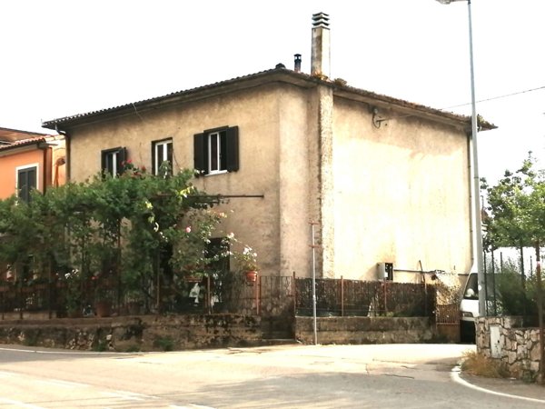casa indipendente in vendita a Sezze