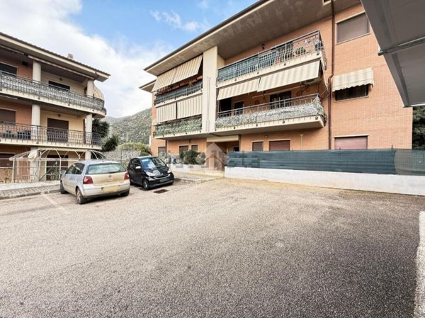 appartamento in vendita a Sezze in zona Sezze Scalo