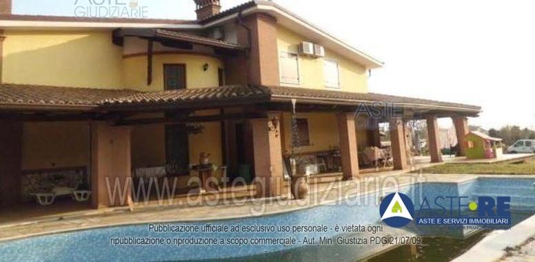 casa indipendente in vendita a Sezze