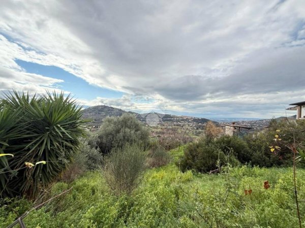 casa indipendente in vendita a Sezze in zona Monte Pilorci