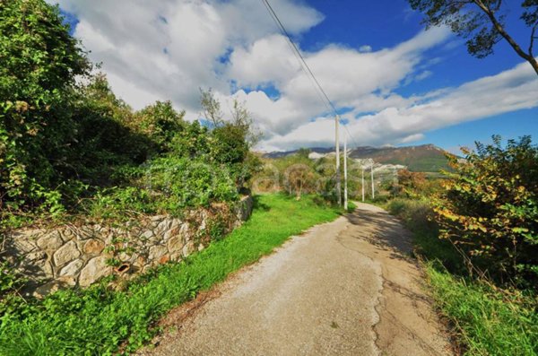 casa indipendente in vendita a Sezze in zona Monte Pilorci