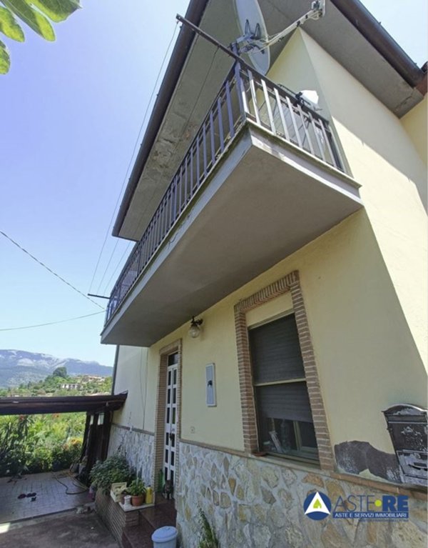 casa semindipendente in vendita a Sezze