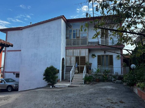 appartamento in vendita a Sezze in zona Casali